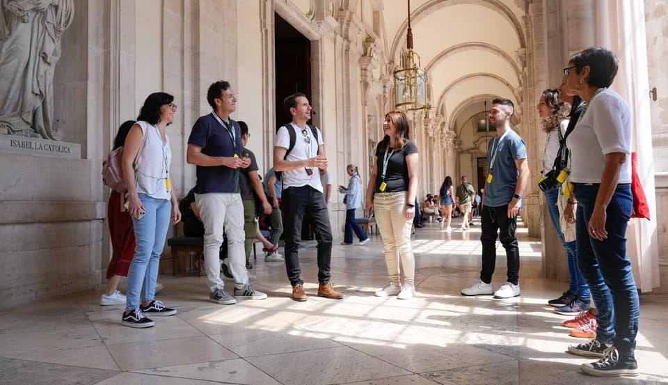 Madrid: 4-Hour Bus Tour with Royal Palace Admission - Photo Breaks and Big Names: Puerta de Alcalá, Las Ventas, and Bernabéu