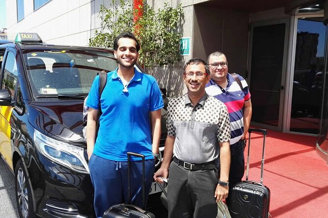 Madrid Airport to City Center: 1-Way Premium Private Transfer - Luggage Rules and Group Size: When Premium Gets Complicated