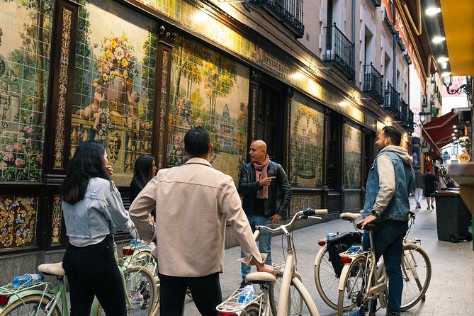 Madrid at Night: Vintage Bike Tour of City Highlights - Plaza Mayor: the classic square you’ll want to return to