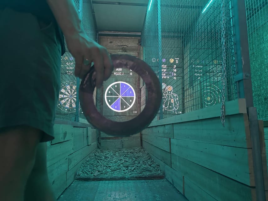 Madrid Atocha : Interactive Axe Throwing 1h - Key highlights at a glance