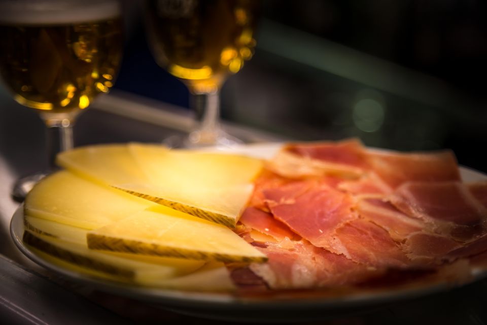 Madrid: Authentic Tapas Evening Tour with a side of History - Key Things That Make This Tour Worth It