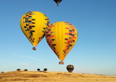 Madrid: Balloon Ride with Transfer Option from Madrid City - The morning routine: inflation, briefing, then lift-off