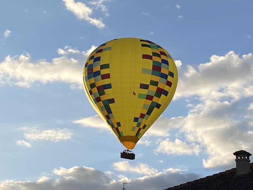 Madrid: Balloon Ride with Transfer Option from Madrid City - Included perks: HD video, photo report, and your flight diploma