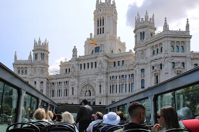 Madrid Big Bus Night Tour - Price and seats: is $28.90 really a good deal?
