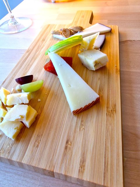 Madrid: cheese tasting with wine pairing. - Timing, pace, and how long it takes to feel satisfied