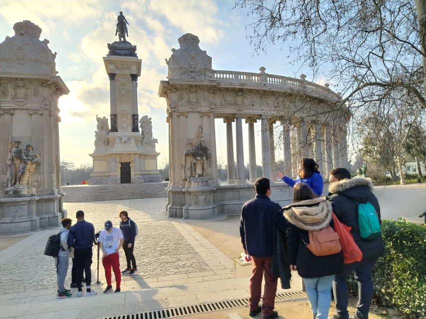 Madrid: Cibeles Rooftop & Retiro Park Guided Walking Tour - Key Points That Make This Tour Worth Your Time