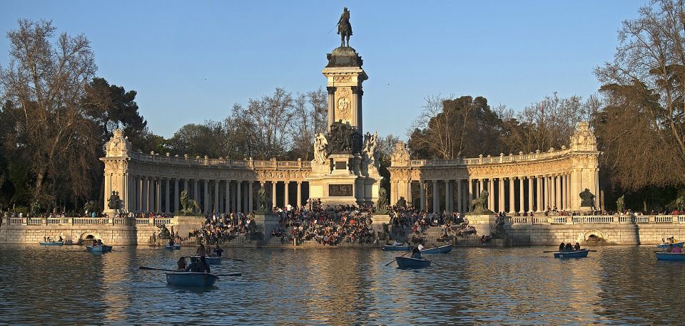 Madrid: Cibeles Rooftop & Retiro Park Guided Walking Tour - Small Details That Can Change Your Experience