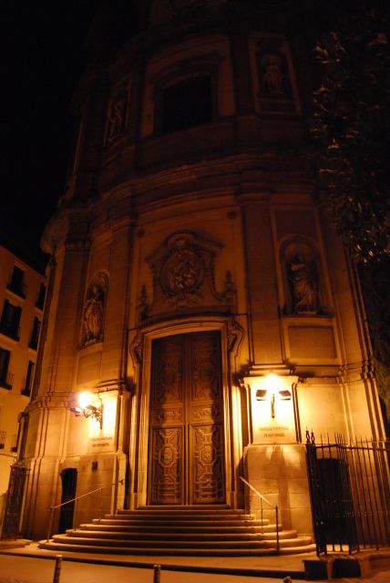 Madrid: Customized Night Tour with a Private Guide - From Pickup to the First Floodlit Landmarks