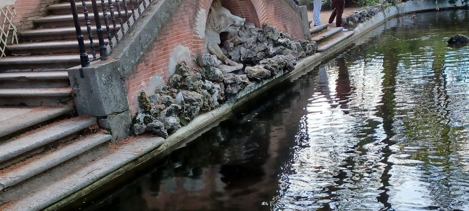 Madrid: El Capricho Park Tour - Getting to the meeting point and starting without stress