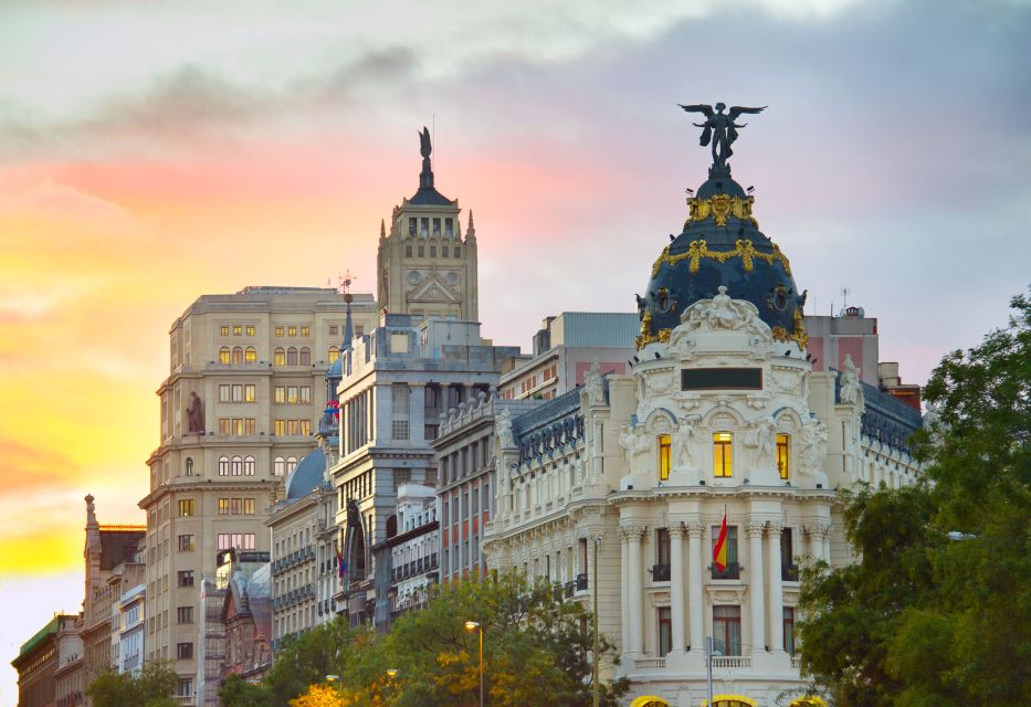 Madrid: El Retiro Park & City Sightseeing Audio Tour - How it works on your phone: download once, wander anytime