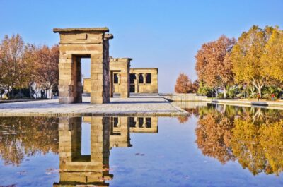 Madrid: El Retiro Park & City Sightseeing Audio Tour - Price and value: paying for stories, not admissions