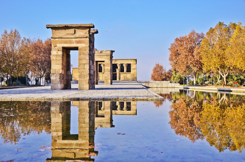 Madrid: El Retiro Park & City Sightseeing Audio Tour - Price and value: paying for stories, not admissions