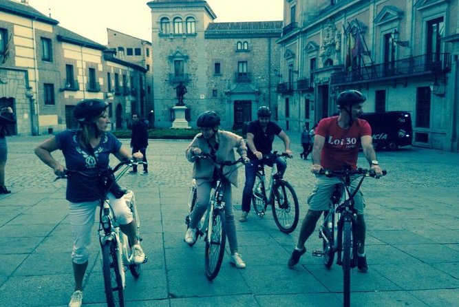 Madrid Electric Bike Sunset Tour - Parque del Oeste: from old dump to evening hangout
