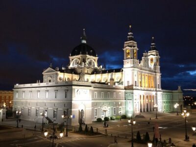 Madrid: Enchanted Evening Walking Tour in Spanish - Price and What You Really Get for $14
