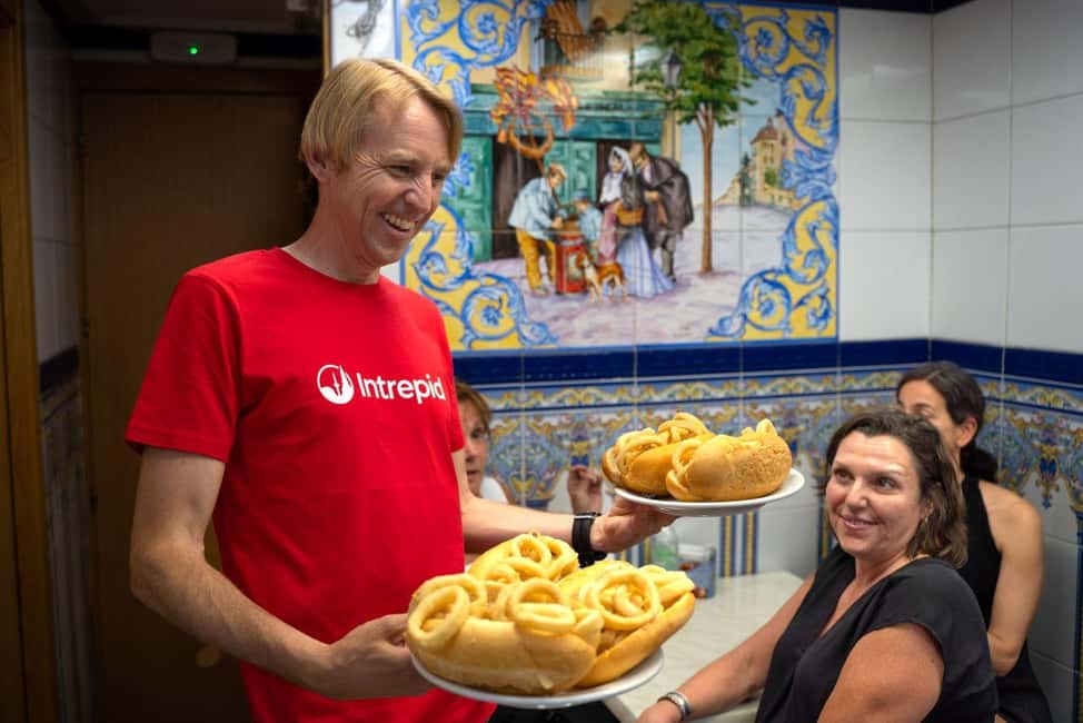 Madrid: Evening Tapas Tour with 5 Delicious Stops & Drinks - Route at a Glance: 4 Hours, 1.6 Km, 5 Tasting Stops