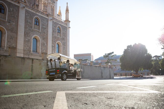 Madrid Expert Plus Tour with Local Guide in Eco Tuk Tuk Private - Who should book this eco tuk tuk tour?