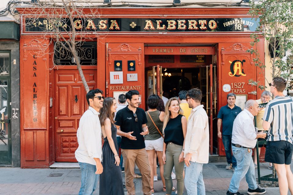 Madrid: Flamenco Show with Tapas and Wine Tour - The Iberian shop stop: ham flavor with purpose