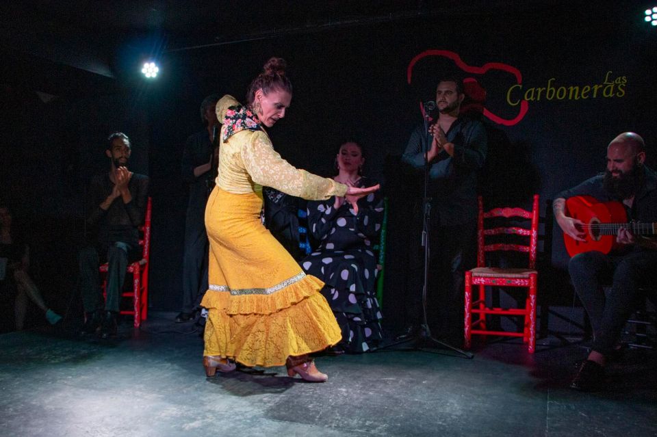 Madrid: Flamenco Show with Tapas and Wine Tour - Drinks and pacing: the small-group difference (max 15)
