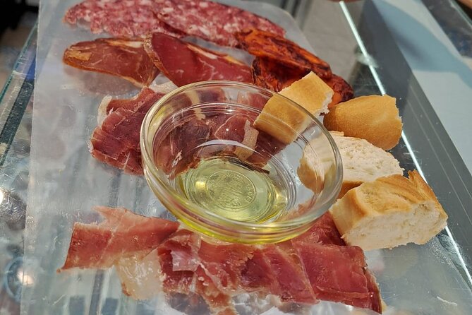 Madrid Food Tour: Tapas, Drinks and Delights with a Local - Alcohol, age rules, and how the drink part works