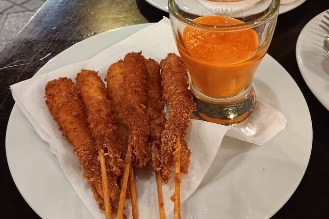 Madrid Food Tour: Tapas, Drinks and Delights with a Local - From Plaza de Santa Ana to Puerta del Sol: the route you’ll walk