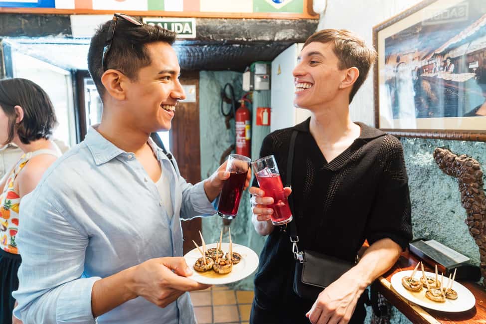 Madrid: Food Walking Tour with Drink and Local Guide - Madrid Tapas on Foot: what the 2.5-hour pacing feels like