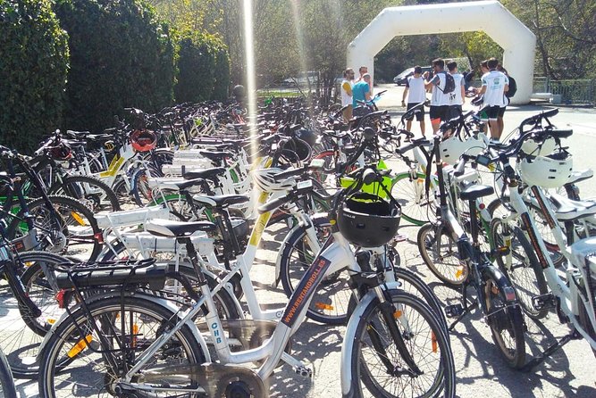 Madrid Fun and Sightseeing Bike Tour - Royal Palace, Cibeles, and Puerta de Alcalá: big landmarks in the right order