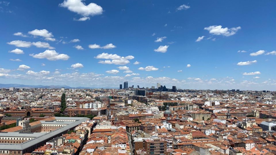 Madrid: Gran Vía Rooftops and Architecture Tour - Metropolis to the Rooftop Line: Seeing the Facades With Purpose