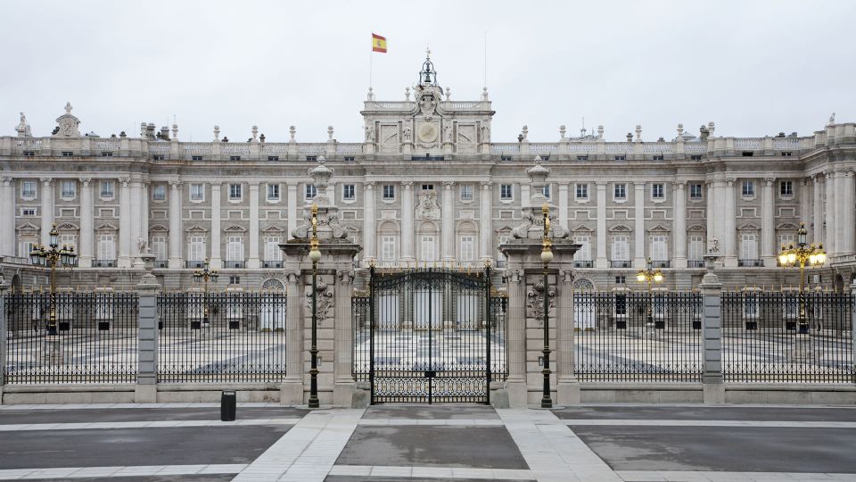 Madrid: Guided Tour of Prado Museum and Royal Palace - Who this tour is best for (and who should choose another plan)