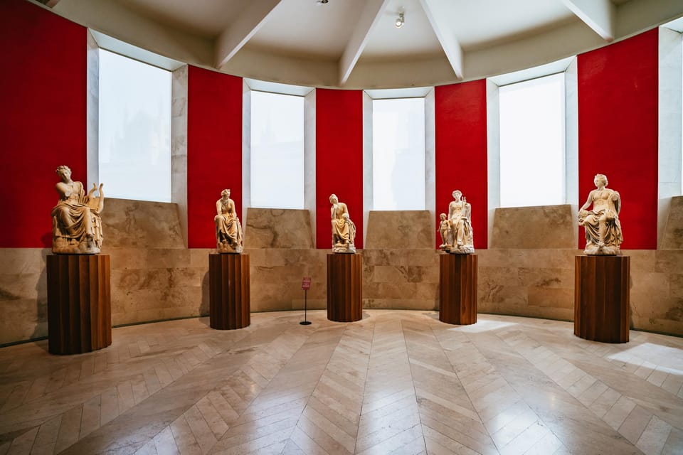 Madrid Highlights + Entrance to Prado Museum - Getting oriented fast: the 1-hour historic center walk