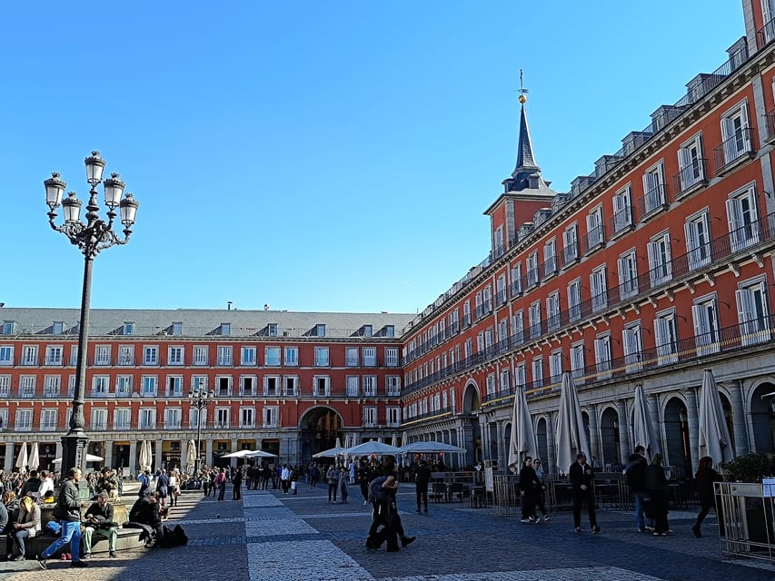 Madrid: Highlights of Madrid Walking Tour - Plaza de España and Cervantes: literature as a street landmark