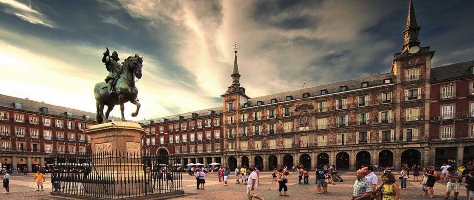 Madrid: Historical Center 2.5-Hour Guided Walking Tour - Key Points You’ll Care About