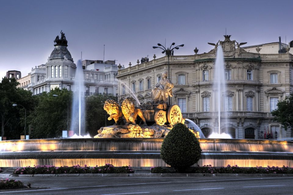Madrid: Historical Center 2.5-Hour Guided Walking Tour - San Miguel Market: Fresh Produce and Everyday Madrid