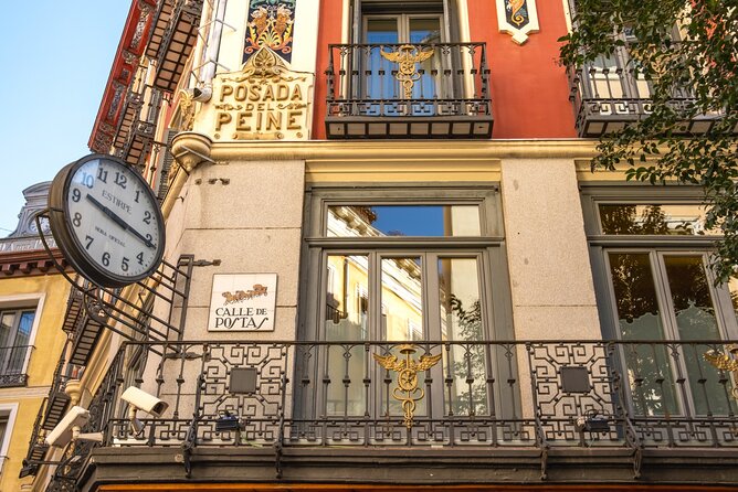 Madrid (Historical Centre) Scavenger Hunt and Self-Guided Tour - Plaza Mayor: the first stop sets your clue-hunting rhythm