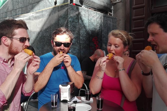 Madrid Local's Wine and Tapas Lunch Tour with a side of History - Key things that make this tour work