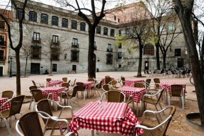 Madrid Local's Wine and Tapas Lunch Tour with a side of History - Meet in Plaza de Isabel II and begin with croquetas plus wine