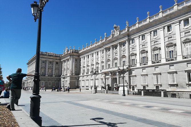 Madrid Old Town Private Walking Tour - Where the tour starts: Plaza de Isabel II at 10:00 am