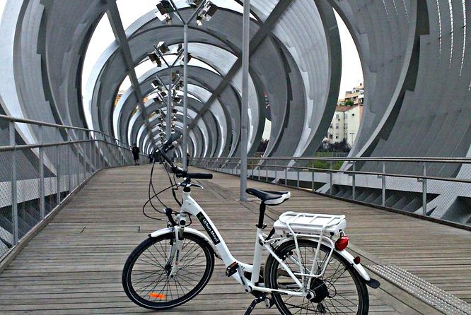 Madrid Parks Bike or e-bike Tour: Riverside & Casa de Campo - Stop 3 and 4: Royal Palace area viewpoints and Sabatini Gardens