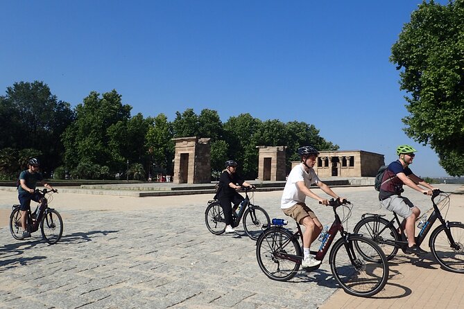 Madrid Parks & Riverside Bike Tour - Campo del Moro: west-side palace views with a garden pause