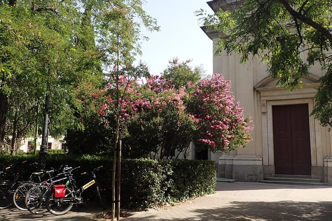Madrid Parks & Riverside Bike Tour - Casa de Campo: the green escape with the biggest payoff