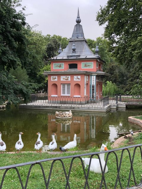Madrid: Prado Avenue and Retiro Park Guided Walking Tour - Pace and logistics: 2.5 hours that don’t feel tight