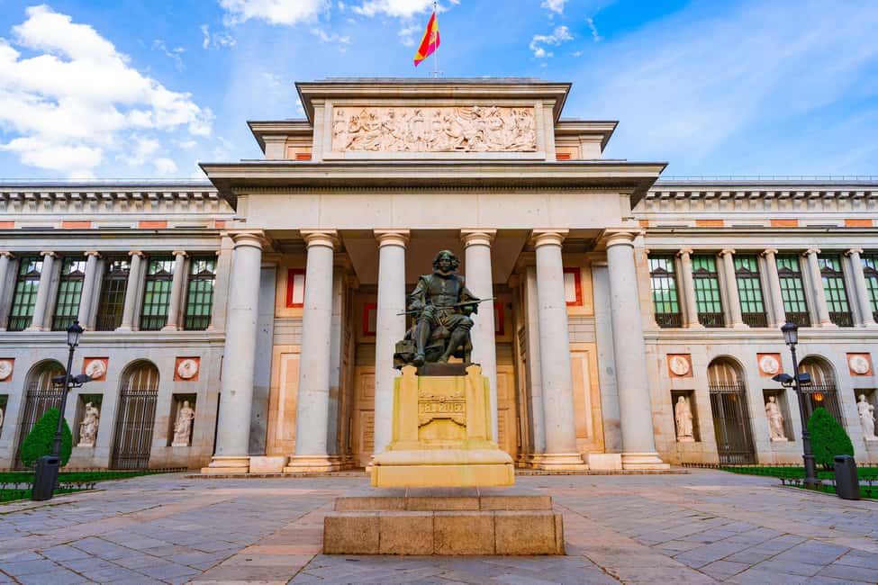 Madrid: Prado Museum Guided Tour with Entry Ticket - Entering the Prado: Renaissance works that set the rules of looking