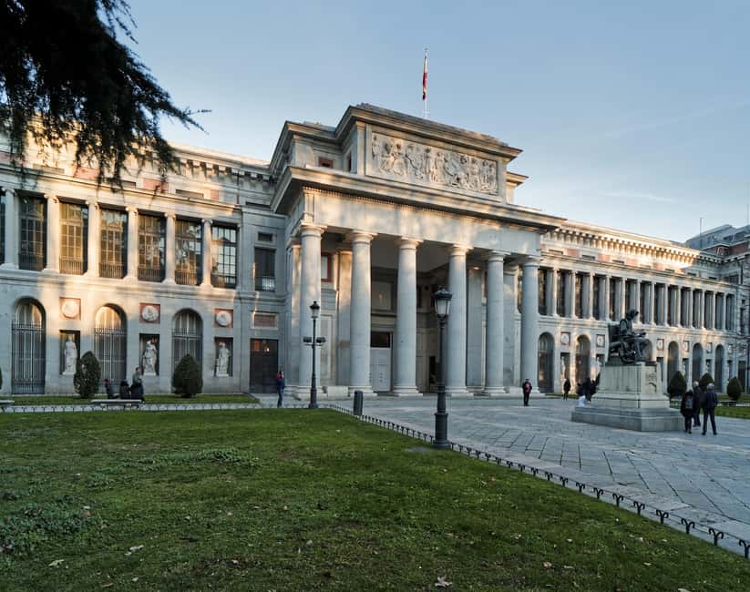 Madrid: Prado Museum Guided Tour with Entry Ticket - Goya: the route turns from spectacle to psychology