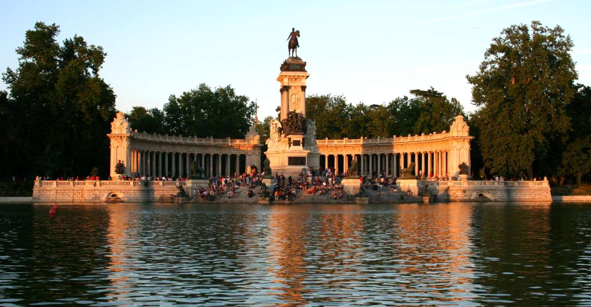 Madrid: Private Custom City Tour with Driver and Guide - A Luxury Chauffeur Ride With an Official Guide