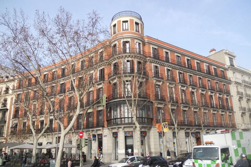 Madrid: Private Custom City Tour with Driver and Guide - Gran Vía and Paseo de la Castellana: Madrid at Its Grand Scale