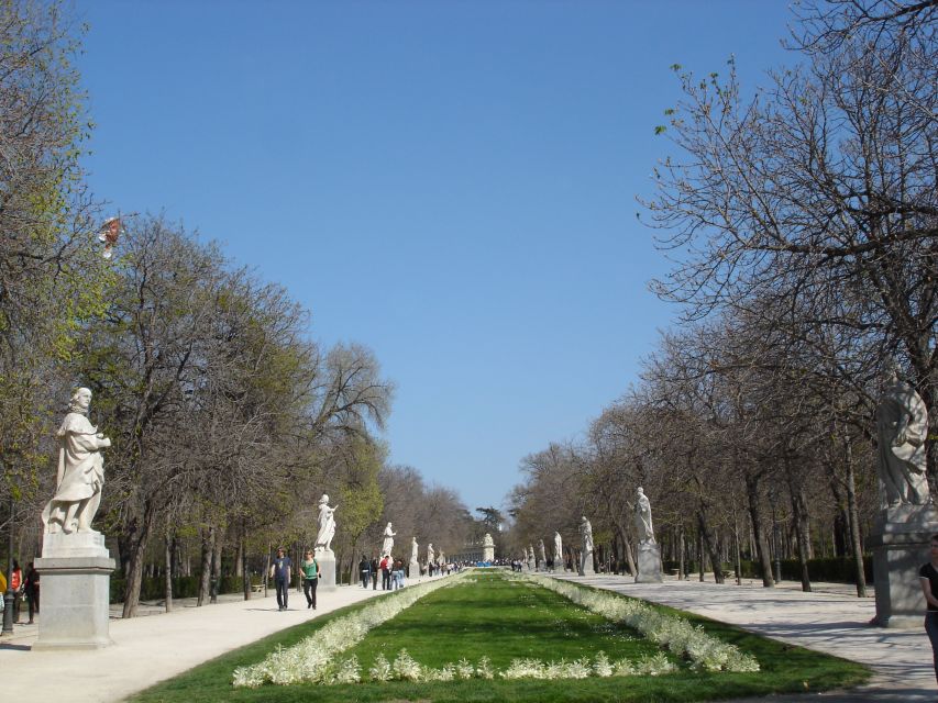 Madrid: Private Custom City Tour with Driver and Guide - Plaza Colón and Parque del Retiro: A Calmer Finish