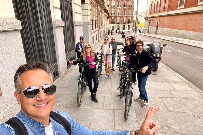Madrid : Private Custom Walking Tour With A Guide (Private Tour) - Guide Style: English That Feels Human, Not Like a Script