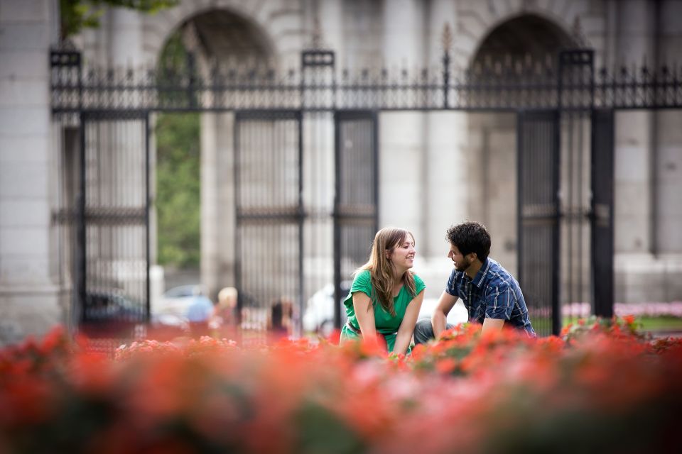 Madrid: Private Photo Shoot and Professional Images - Should You Book This Madrid Photo Session?
