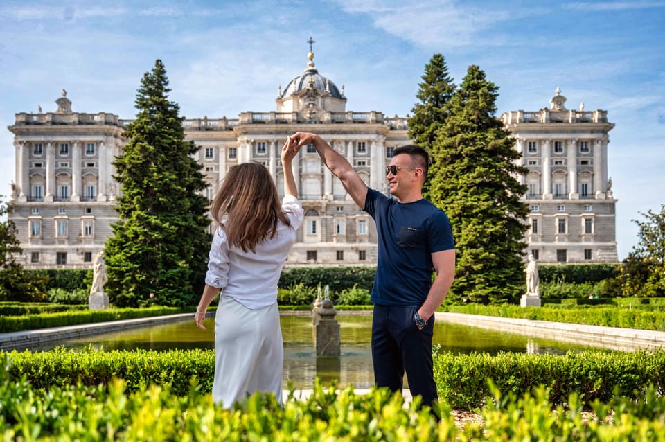 Madrid: Private Photoshoot with a Professional Photographer - Editing + Online Gallery: When Your Photos Turn From Event to Keepsake