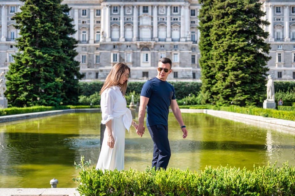 Madrid: Private Photoshoot with a Professional Photographer - Price and Value: Paying $235 for Up to 4 People