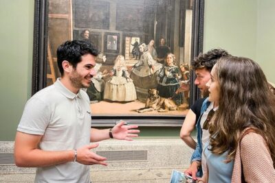 Madrid: Private Tour with a Local Guide - Your guide: accredited access and a teaching-friendly style